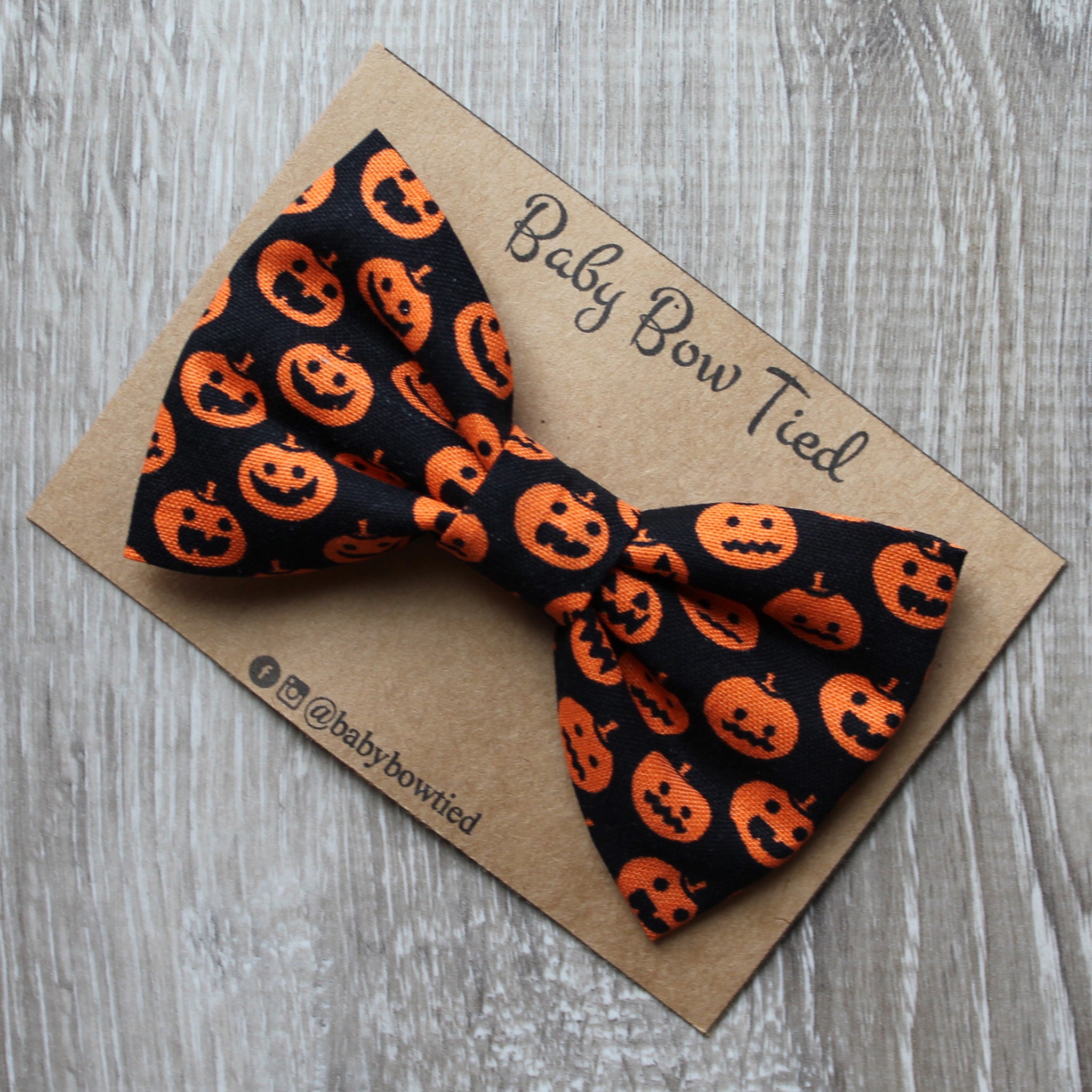 Jack-O-Lantern Bow Tie